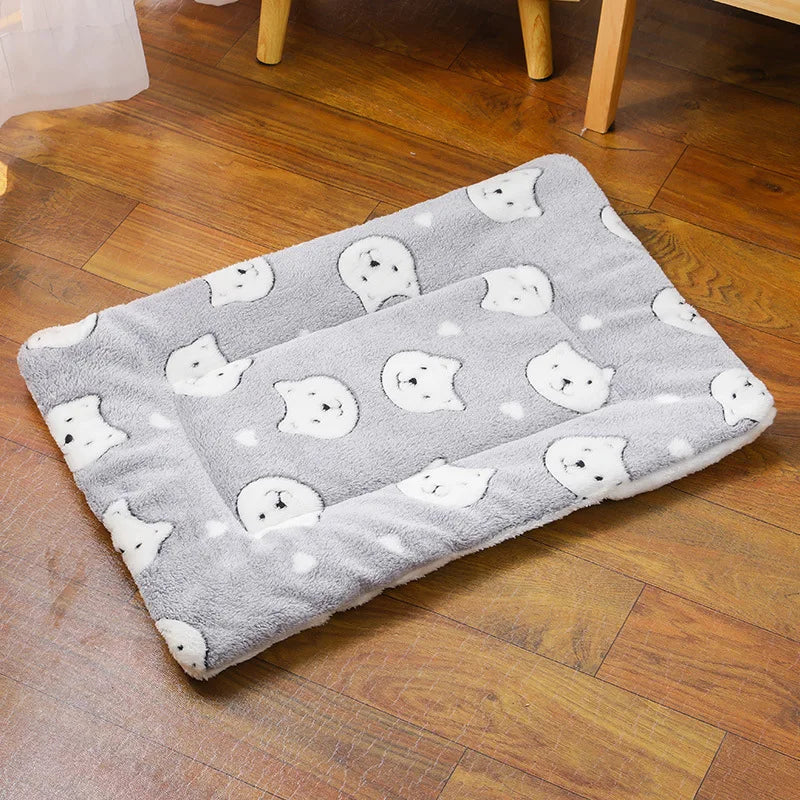 Flannel Pet Mat Dog Bed Cat Bed Thicken Sleeping Mat Dog Blanket Mat For Puppy Kitten Pet Dog Bed for Small Large Dogs Pet Rug